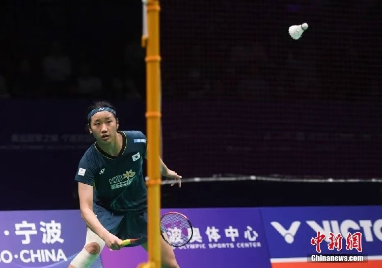 的缺席更是 的缺席更是